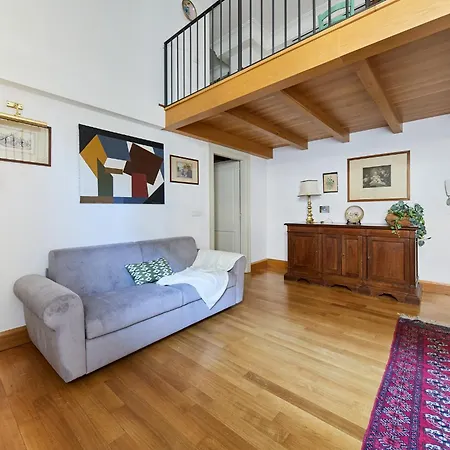 Iflat Retro Chic In Prati Apartman *