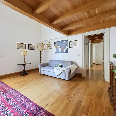 Apartment Iflat Retro Chic In Prati *